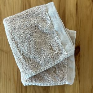 2 Resore Face Towels